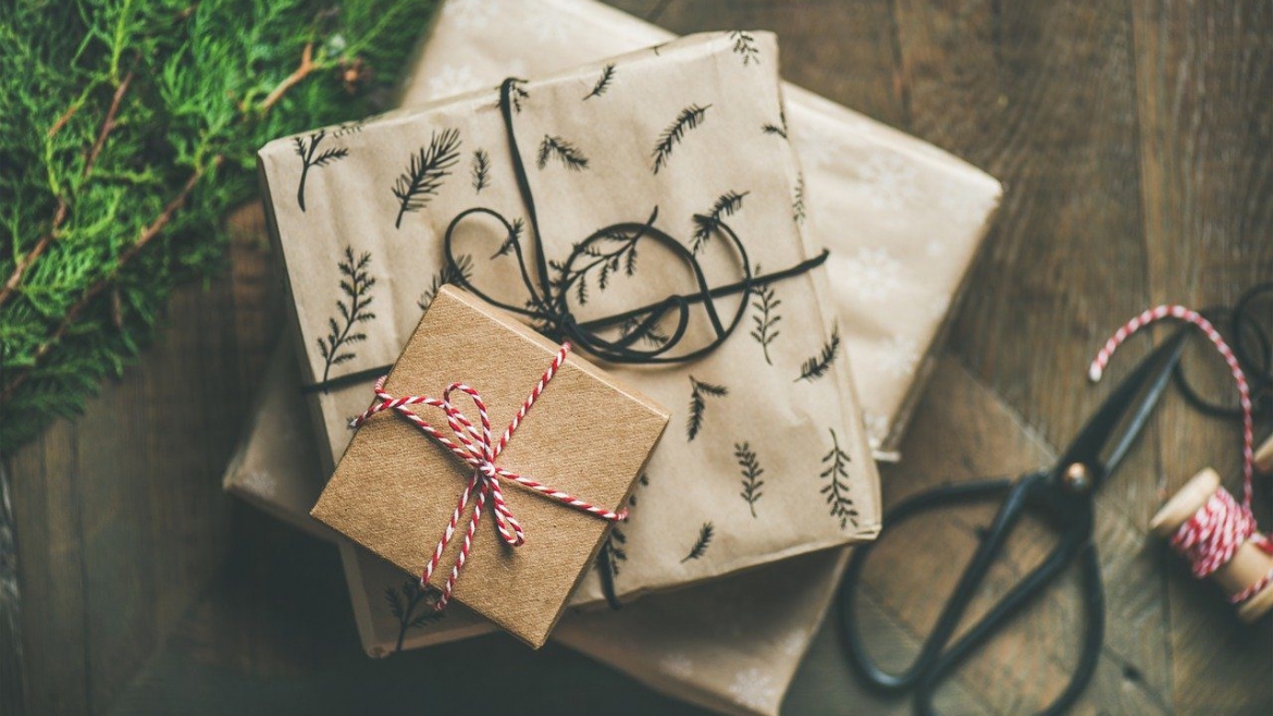 Gift Ideas For Seniors With Dementia Or Alzheimer s Leading Edge