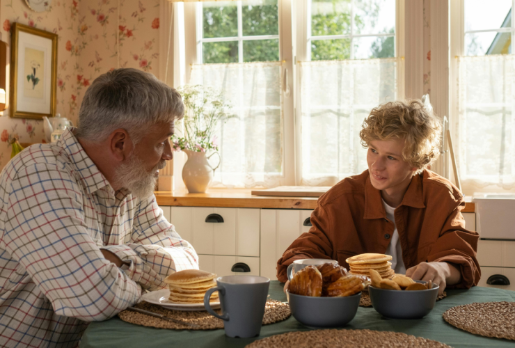 What Are Avoidable Snacks For Seniors?