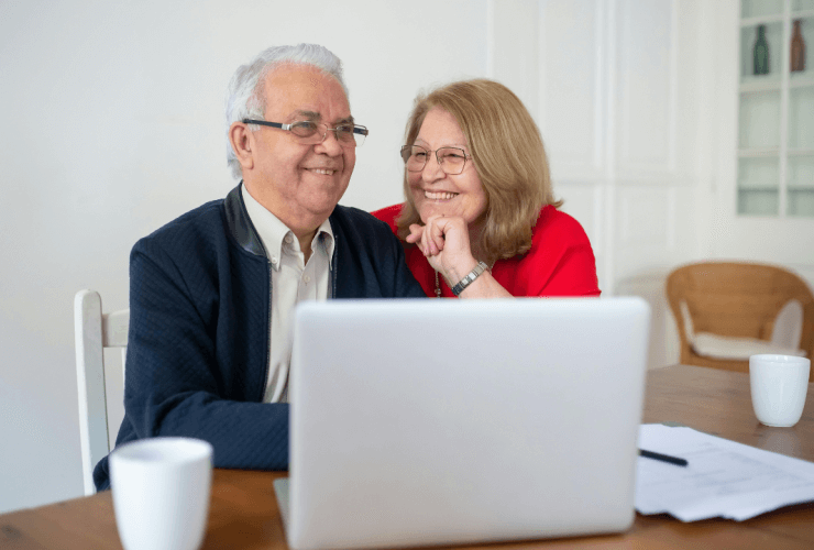 Should Seniors Be Using Medihoney?