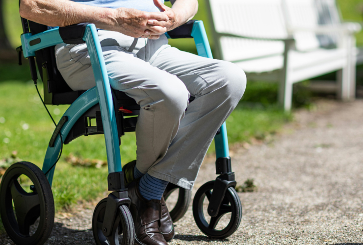 When Is It Time For A Senior To Use A Walker?