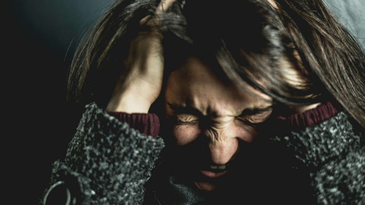 How To "Reset" A Senior With Dementia Who's Angry?