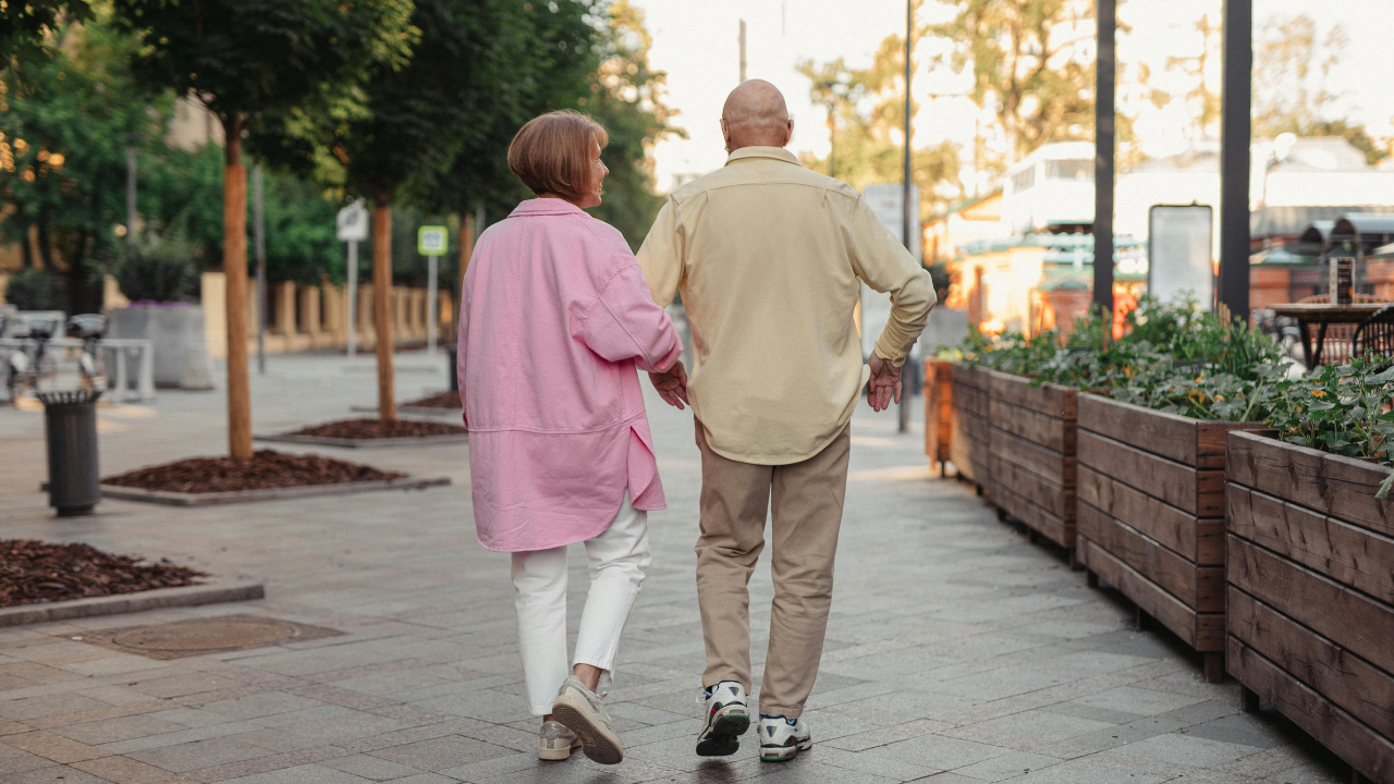 How To Keep Seniors Safe During Arizona's Summer