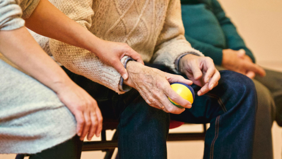 How To Help Seniors Who Deal With Constant Anxiety