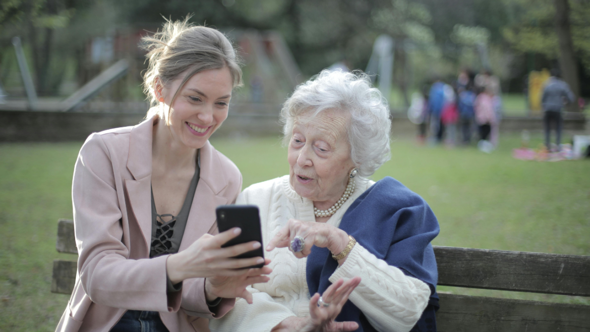 Top 5 Ways To Redirect A Senior With Dementia?