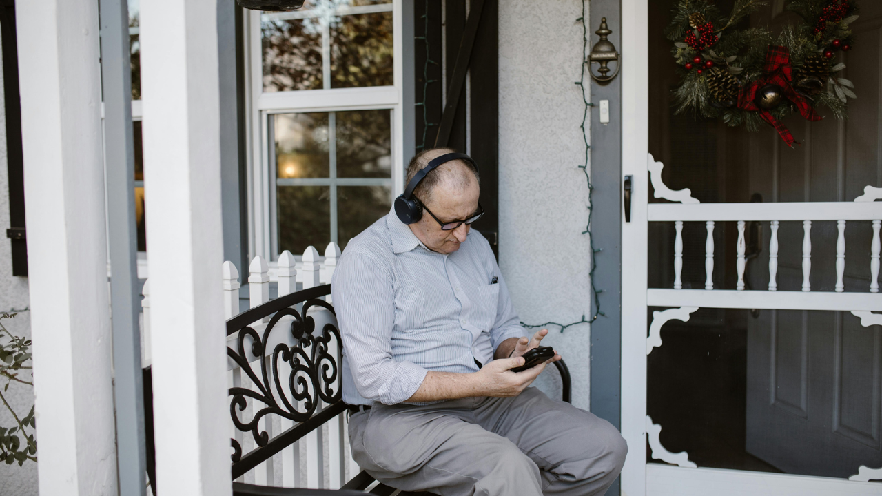 Can Music Stimulate Seniors Cognitively?