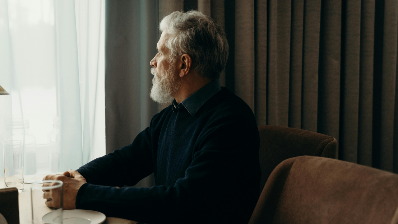 How To Help Seniors Through Their Moments Of Confusion