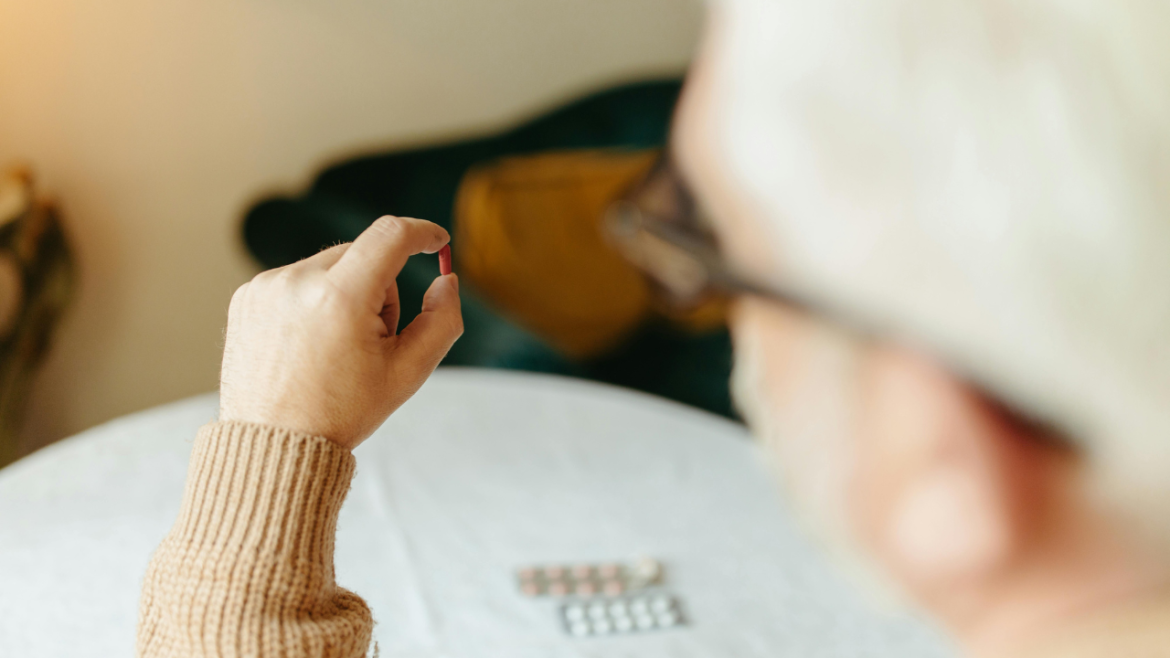 Are There Health Risks To Seniors Taking Medications?