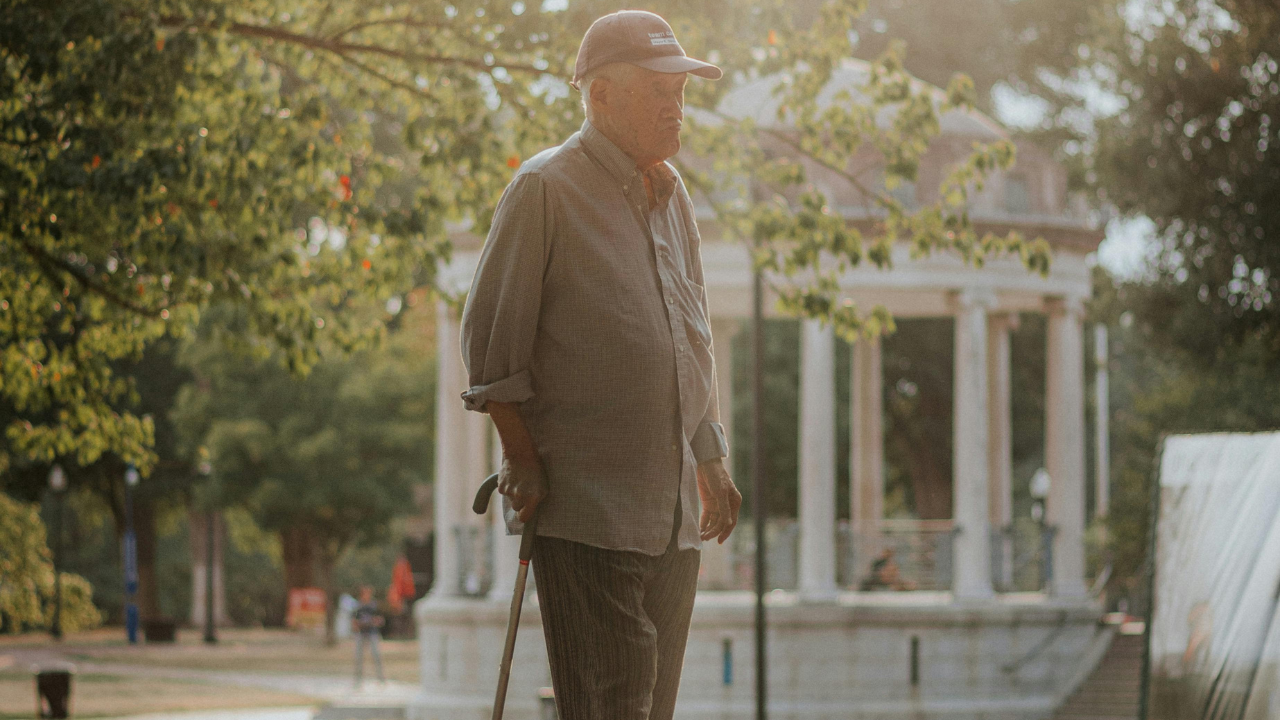 Can Walking Help A Senior Mentally?