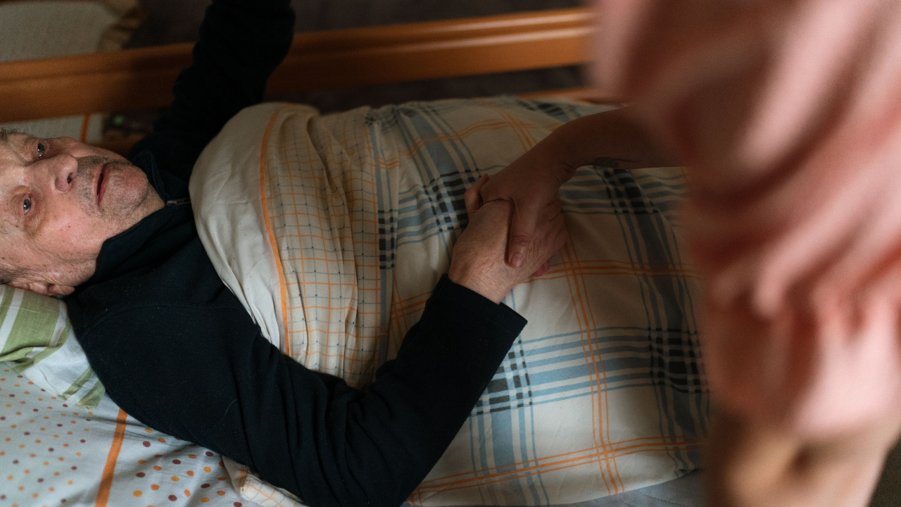 Which Bed Rail Is The Best For Seniors?
